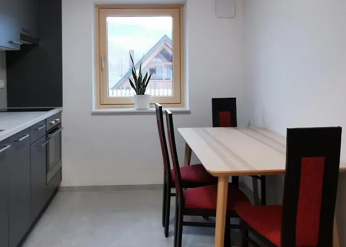 Perunika Daire Bohinj